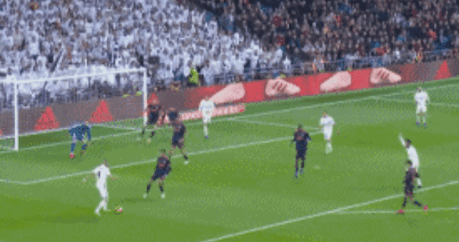 布克3分绝杀，太阳爆冷胜雷霆