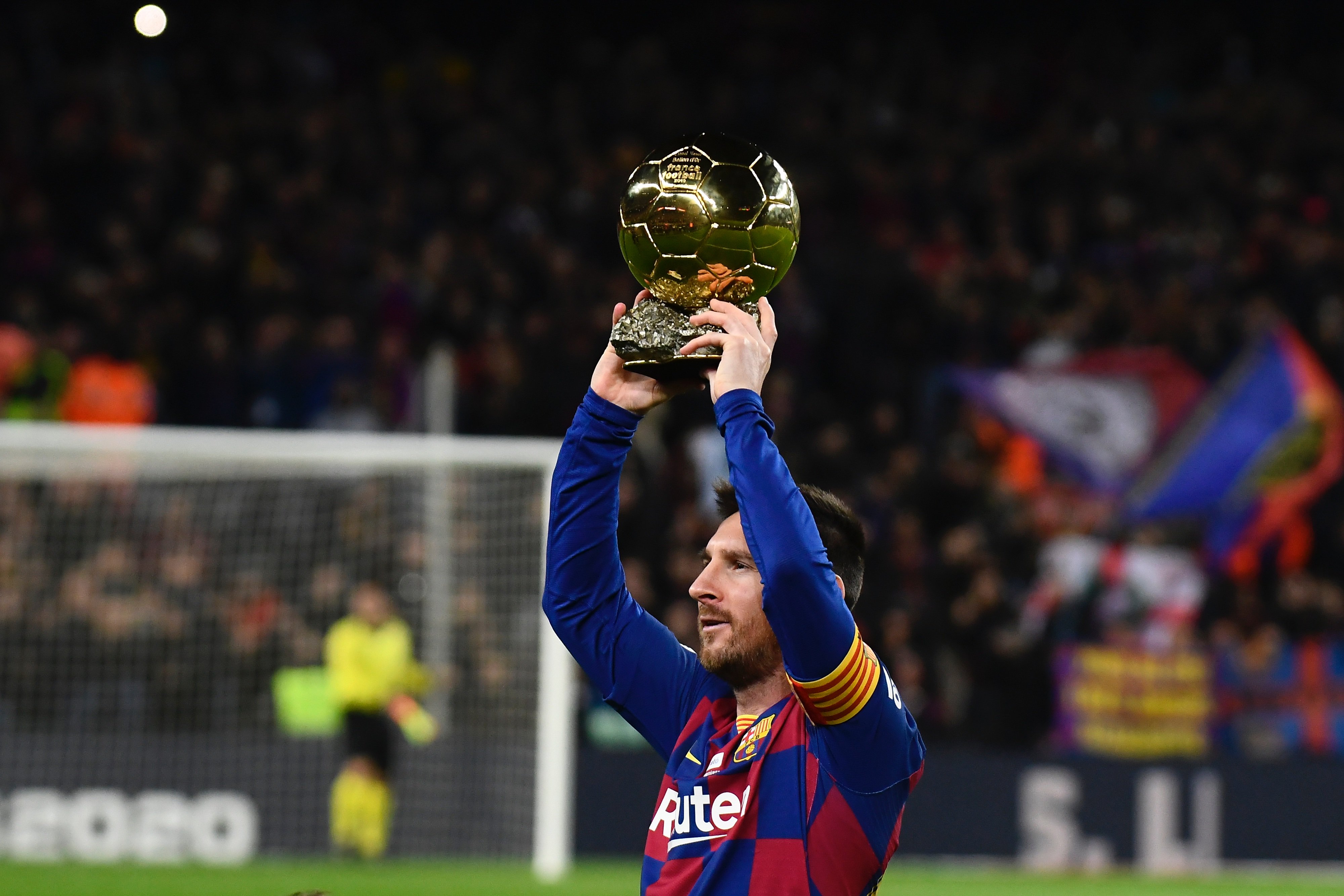 BLG险胜！3-2击败FLY，艰难获胜！knight对线单杀，下一场迎战AL