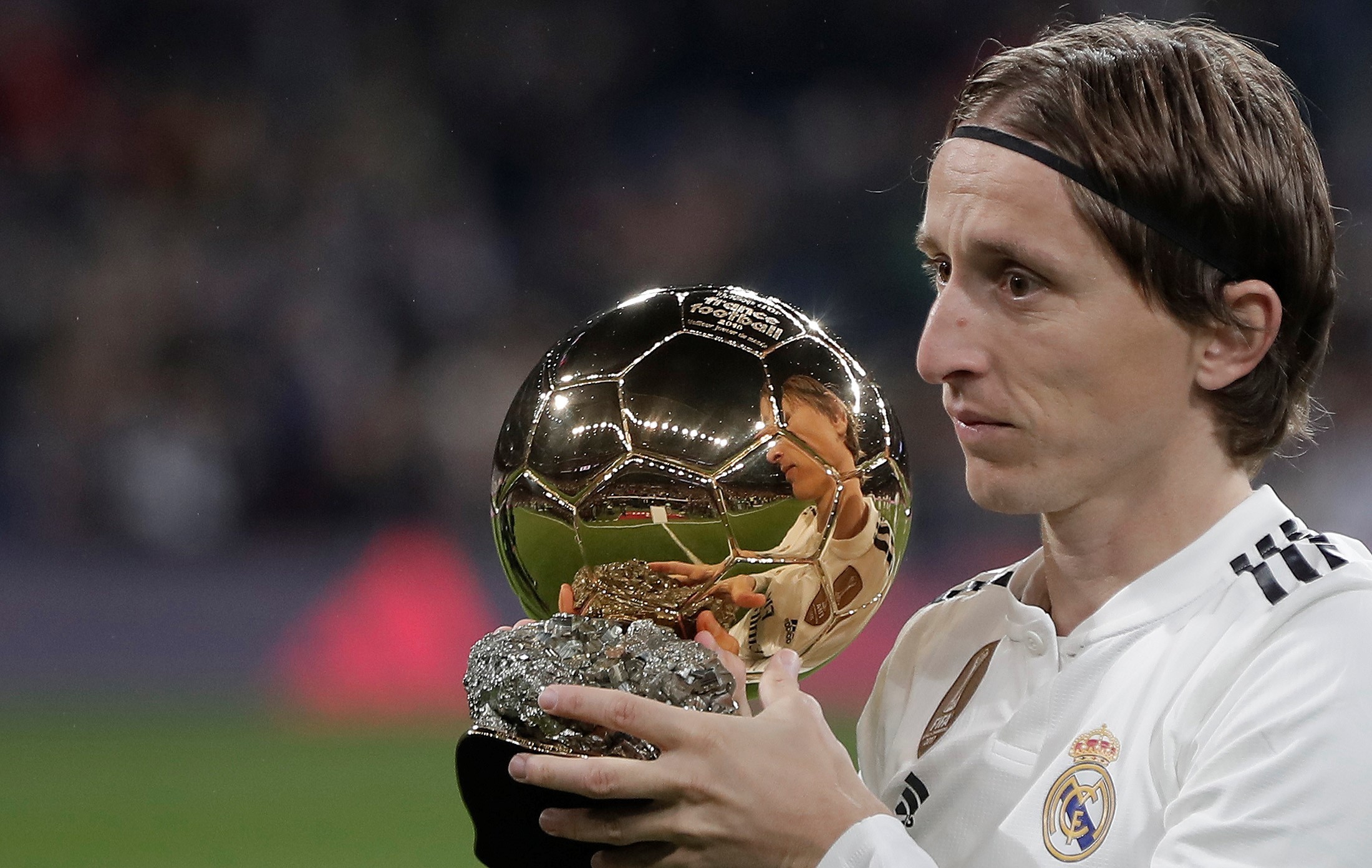 电竞选手转型内容创作备受关注